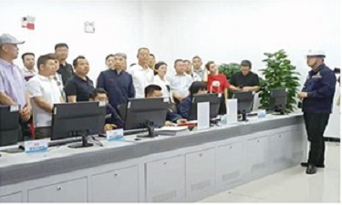 自治區人大常委會(huì )副主任李向東一行蒞臨新疆裕隆豐源氣體公司考察調研