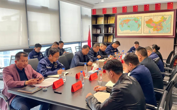 錨定目標不放松！裕隆氣體營(yíng)銷(xiāo)中心4月工作例會(huì )順利召開(kāi)